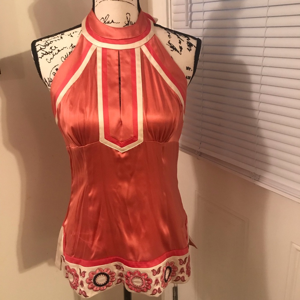 This is an adorable halter top by bebe